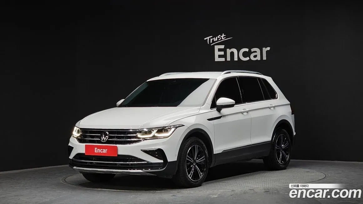 Volkswagen Tiguan — фото 1