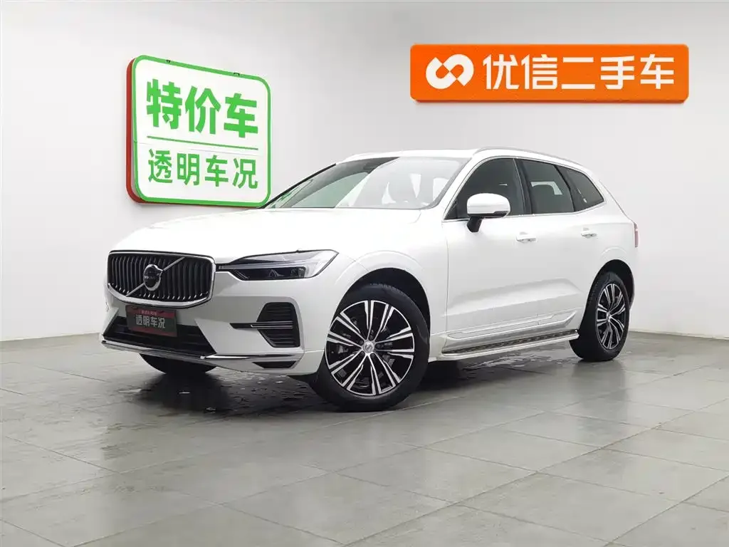 Volvo XC60 — фото 1