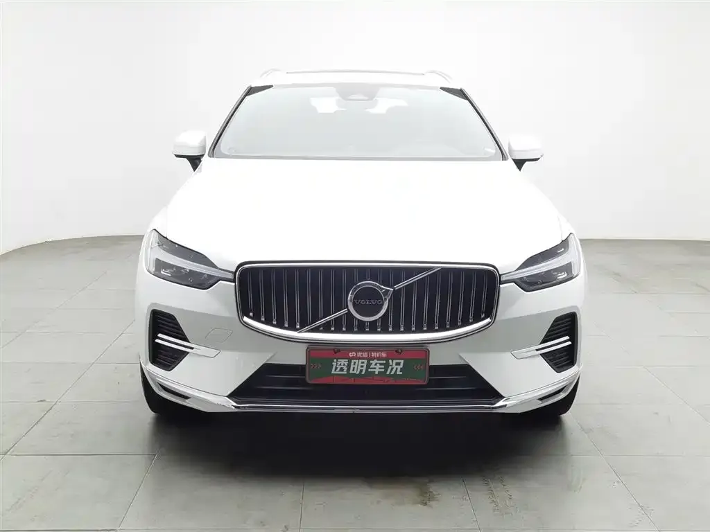 Volvo XC60 — фото 9
