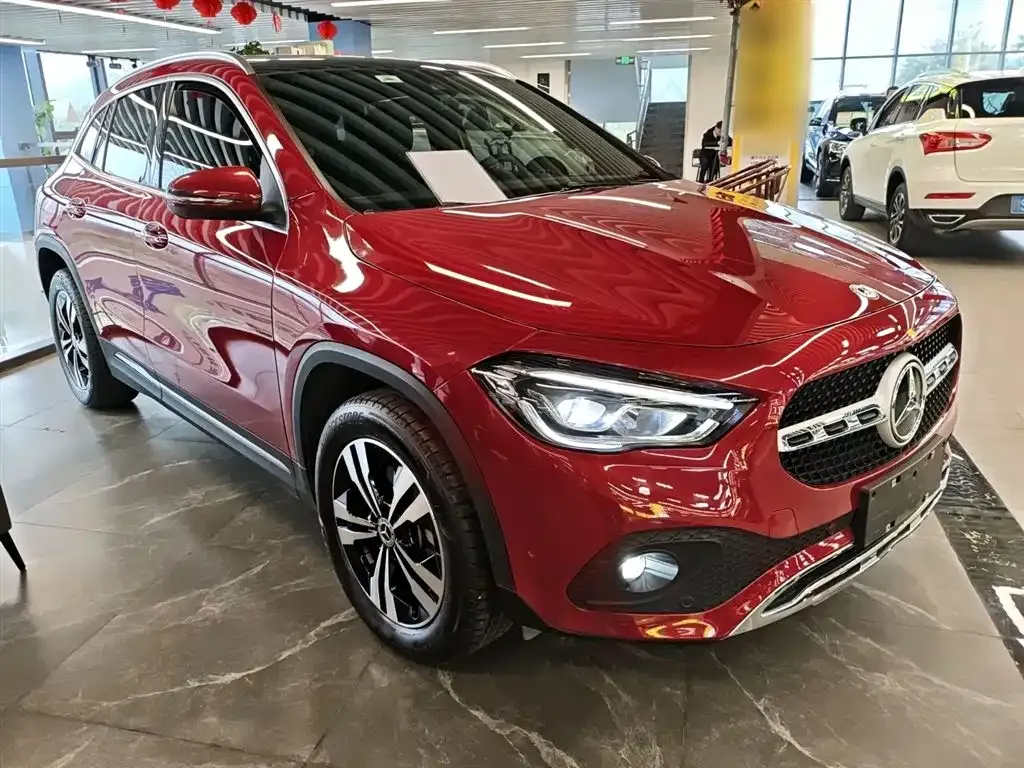 Mercedes-Benz GLA — фото 6
