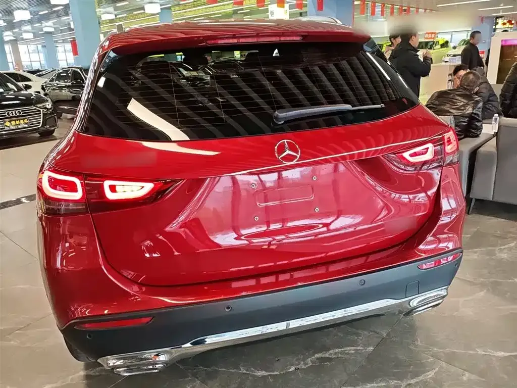 Mercedes-Benz GLA — фото 8