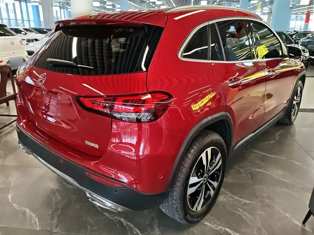 Mercedes-Benz GLA — фото 10