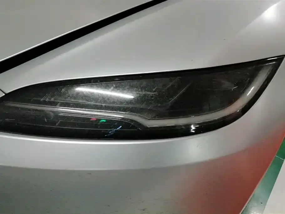 Tesla Model 3 — фото 2