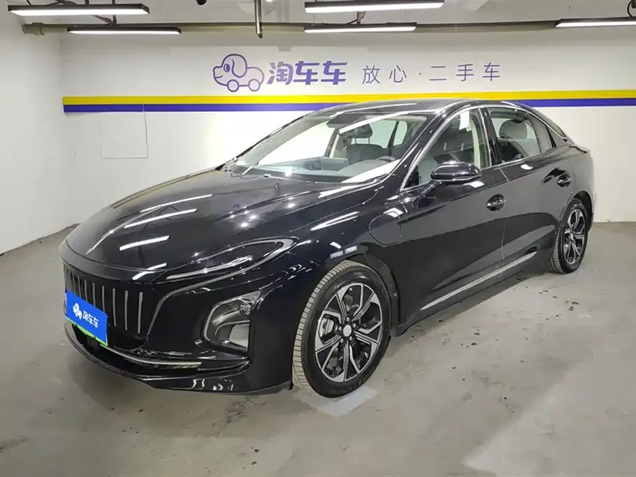 Hongqi E-QM5 — фото 1