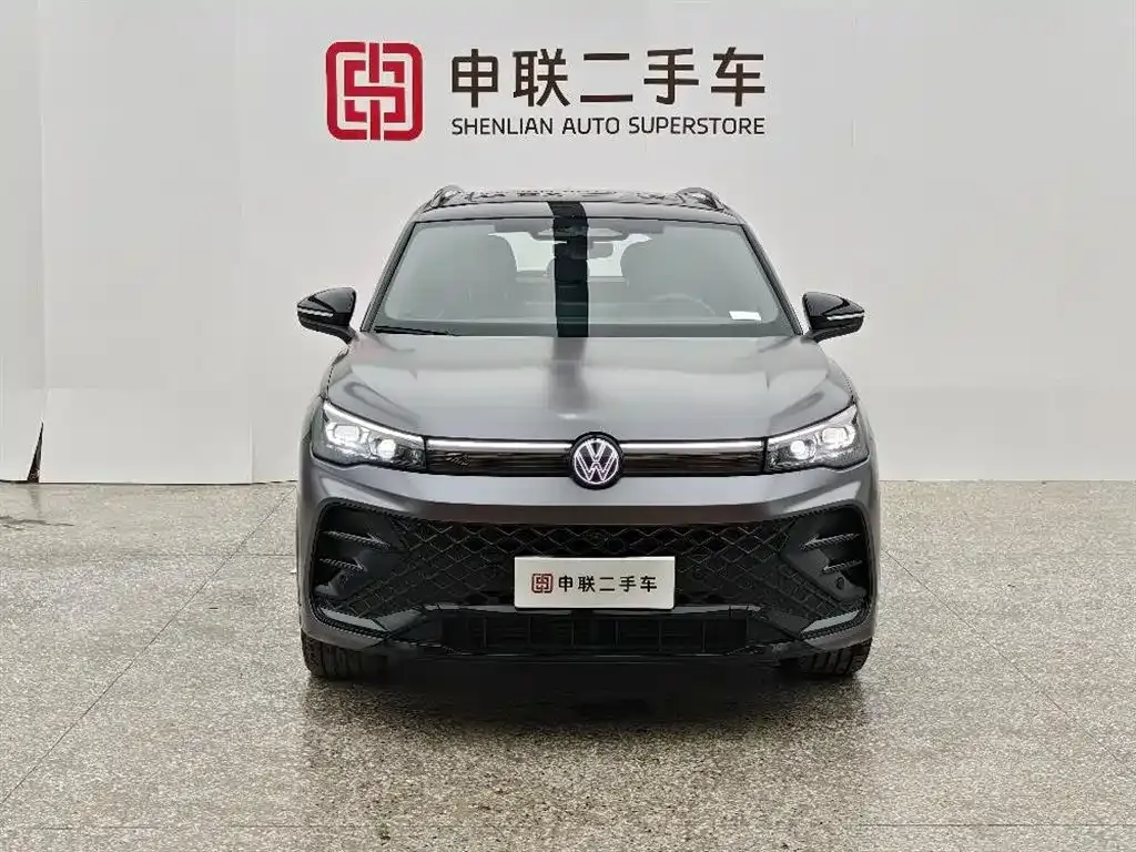Volkswagen Tiguan L — фото 8