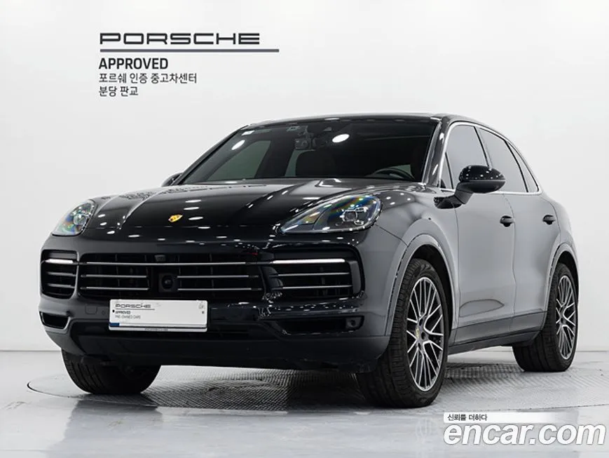 Porsche Cayenne — фото 1