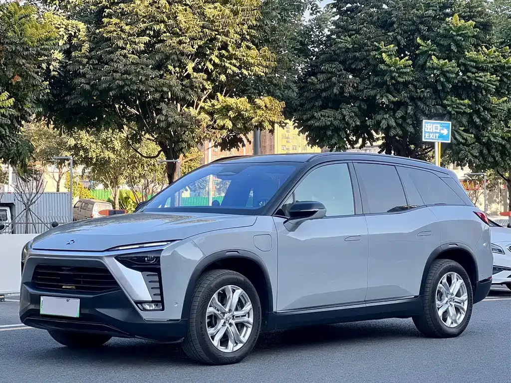 NIO ES8 — фото 1