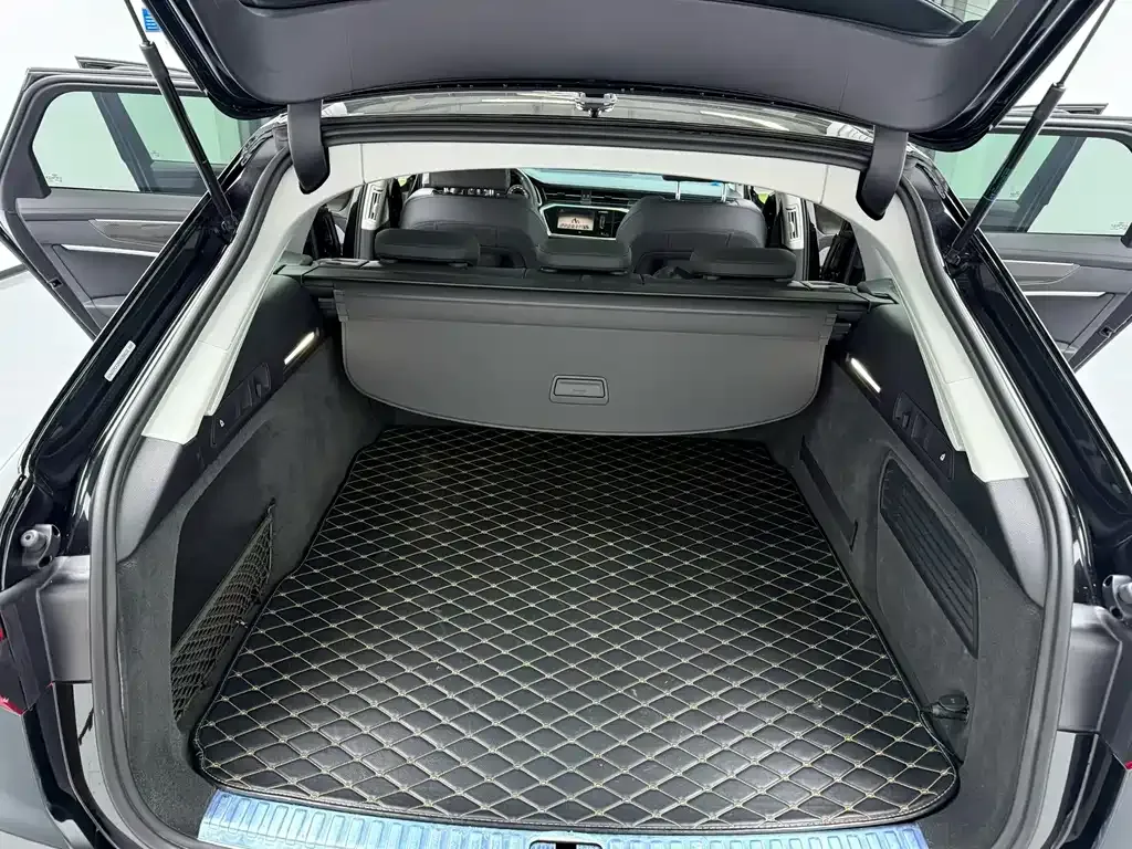Audi A6 (Import) — фото 4