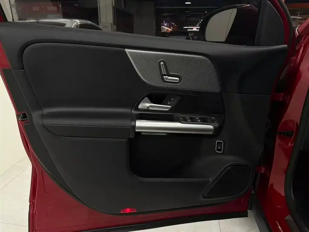Mercedes-Benz GLA — фото 5