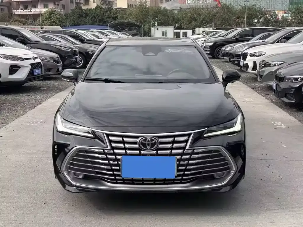 Toyota Avalon — фото 2