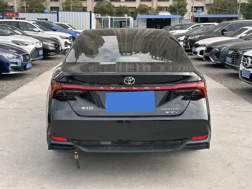 Toyota Avalon — фото 3