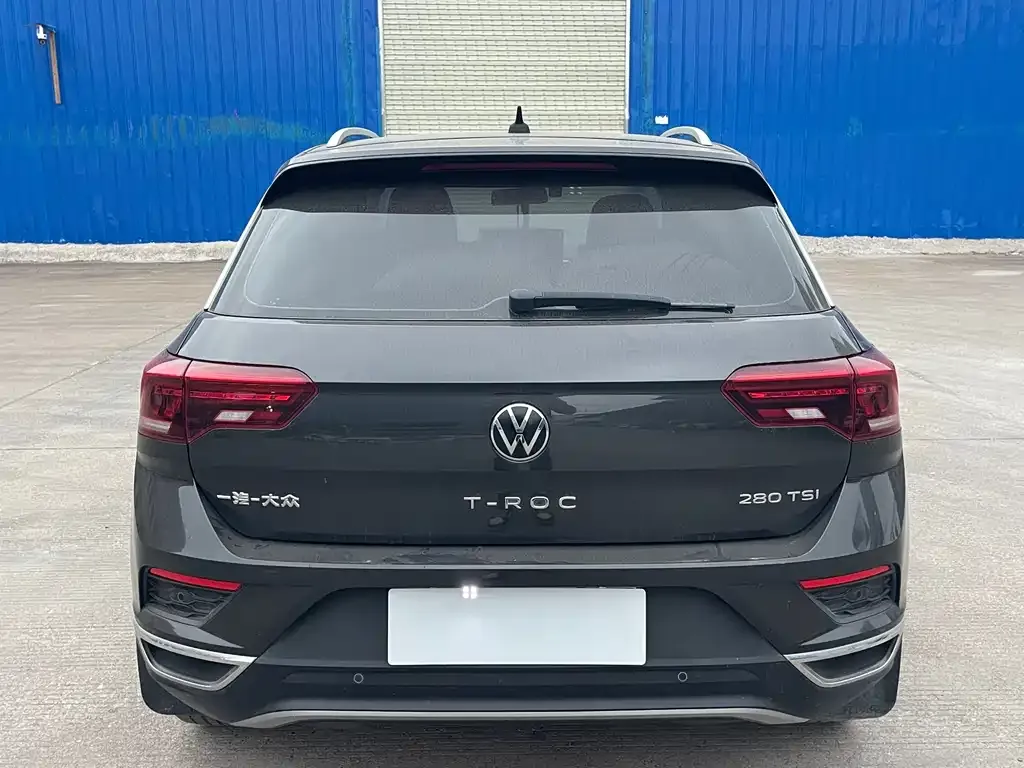 Volkswagen T-Roc — фото 5
