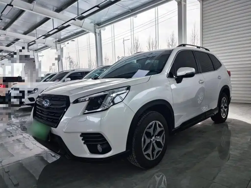 Subaru Forester — фото 1