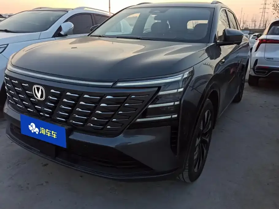Changan CS75PLUS — фото 1