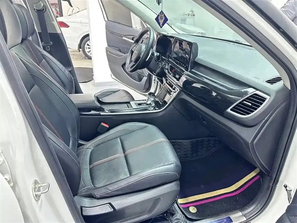 Kia KX3 — фото 4