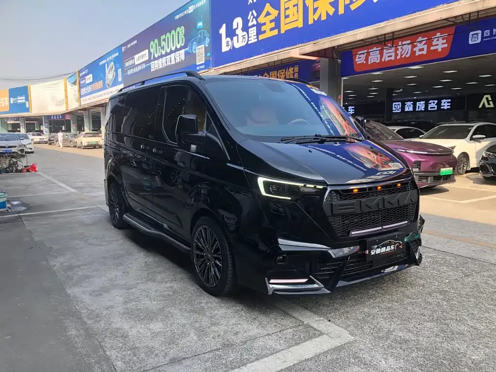 Ford Tourneo — фото 3