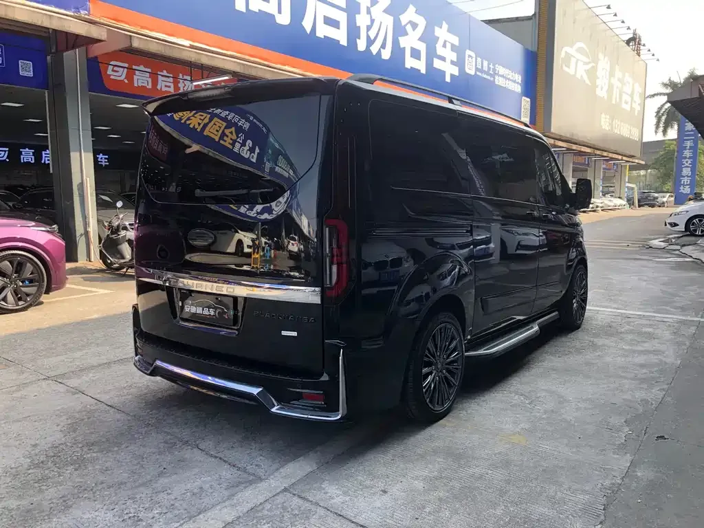 Ford Tourneo — фото 6