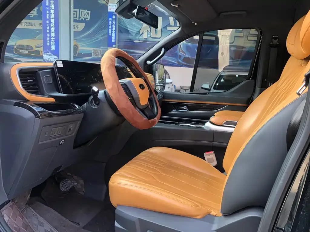 Ford Tourneo — фото 4