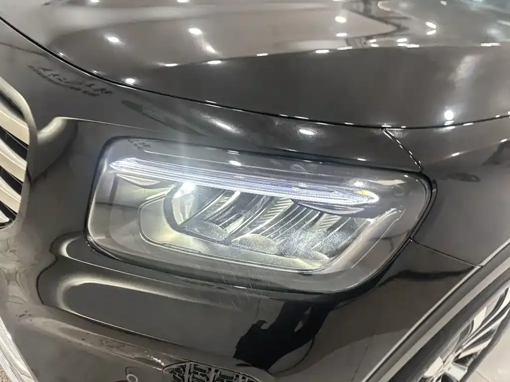 Mercedes-Benz GLB — фото 10