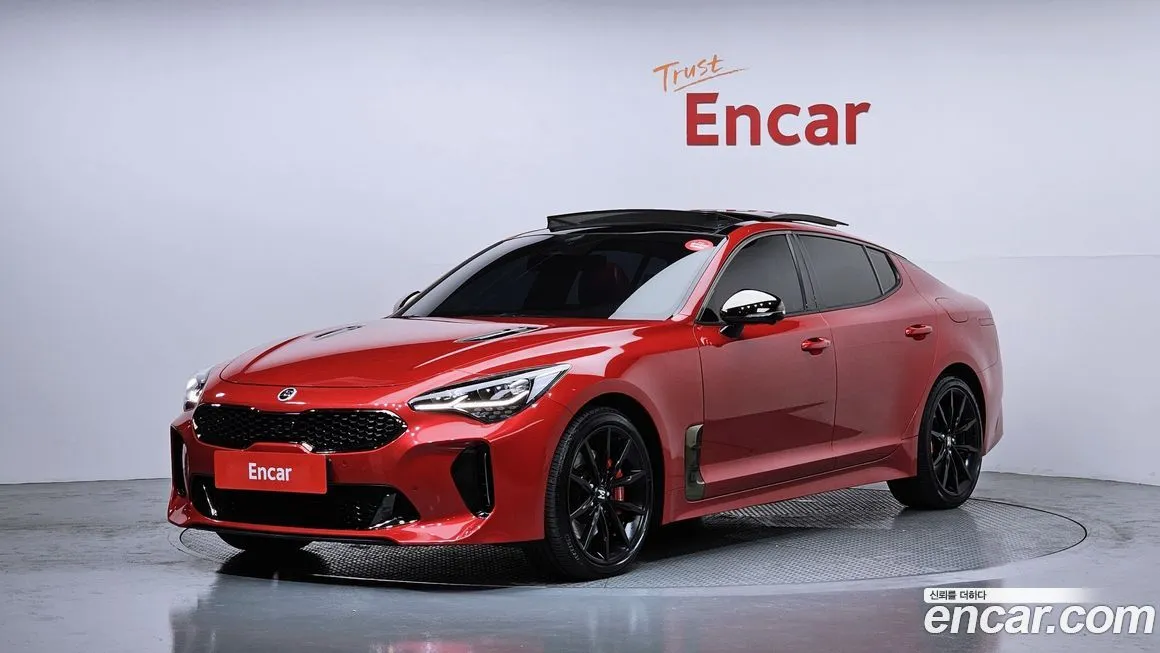 Kia Stinger — фото 1
