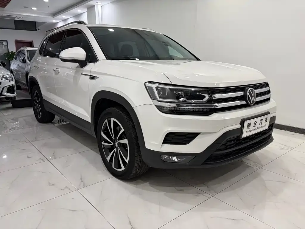 Volkswagen Tharu — фото 8
