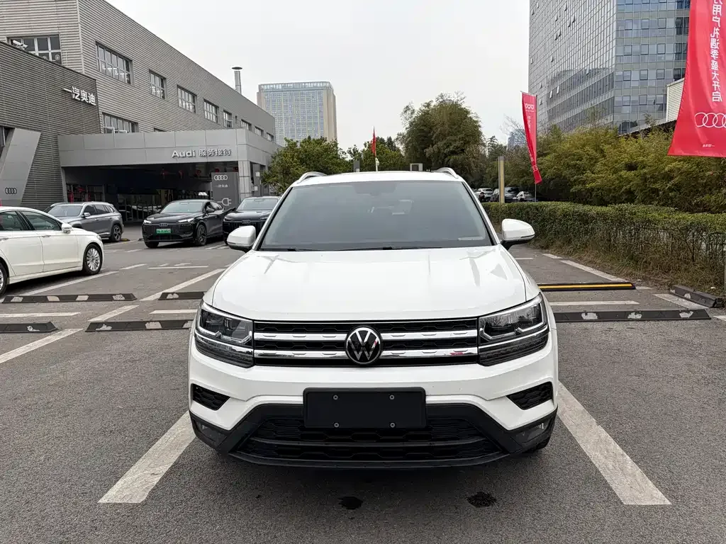 Volkswagen Tharu — фото 5