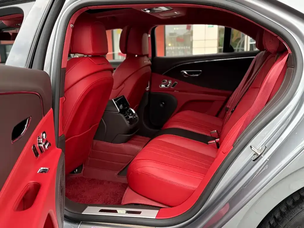 Bentley Flying Spur — фото 7