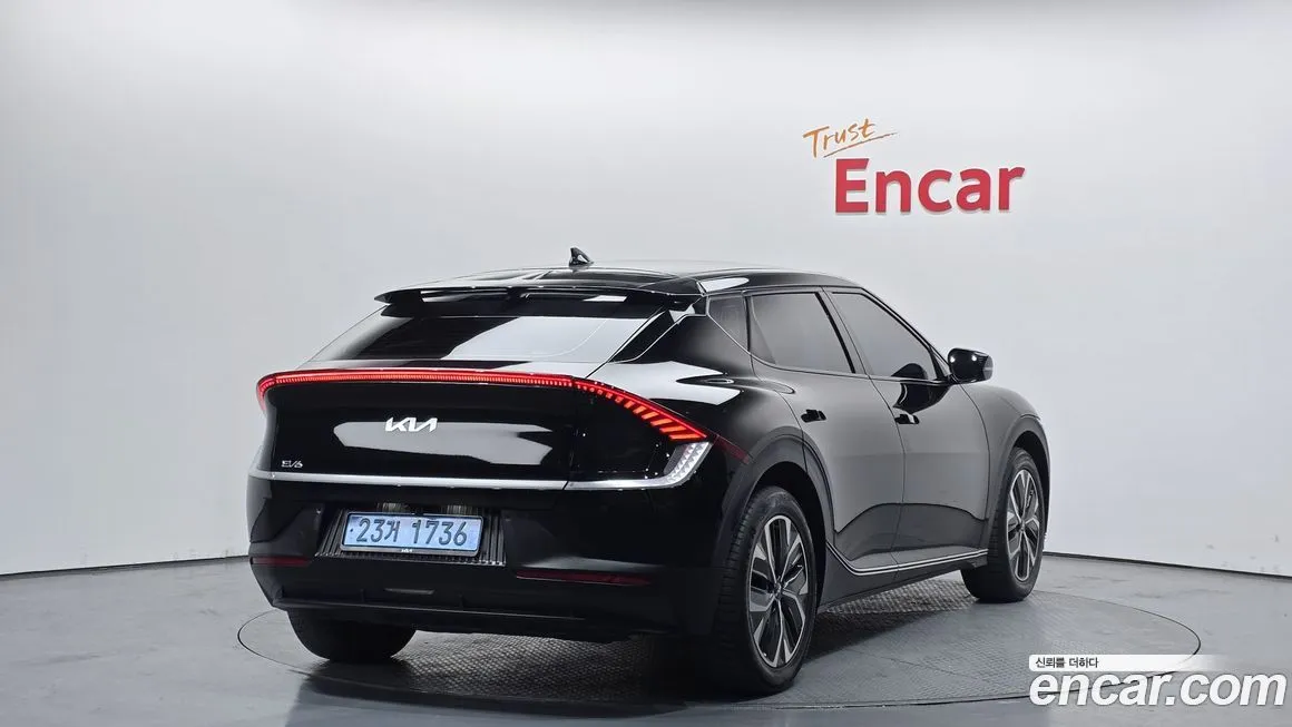 Kia EV6 — фото 10