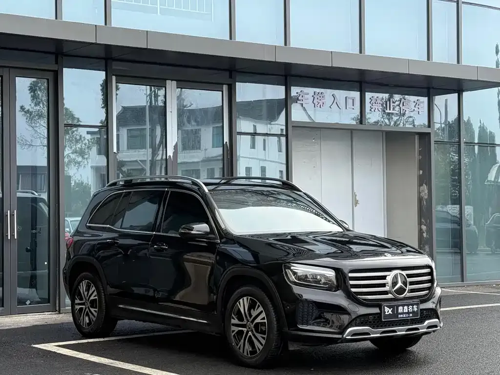Mercedes-Benz GLB — фото 9