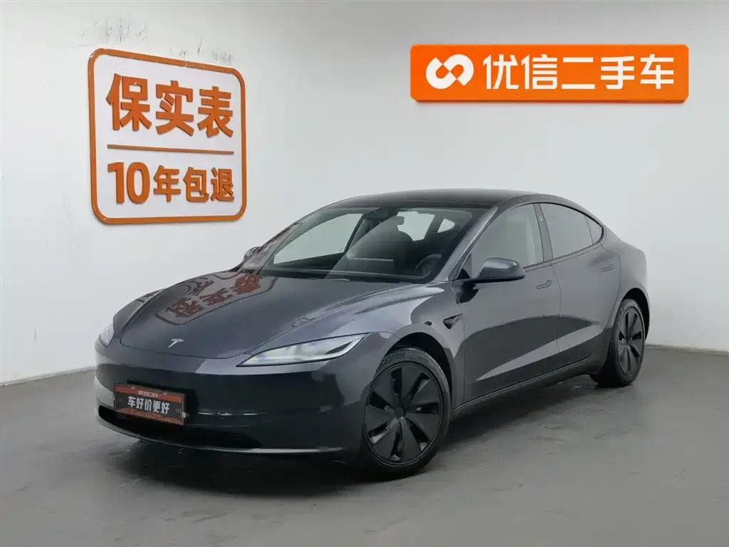 Tesla Model 3 — фото 1