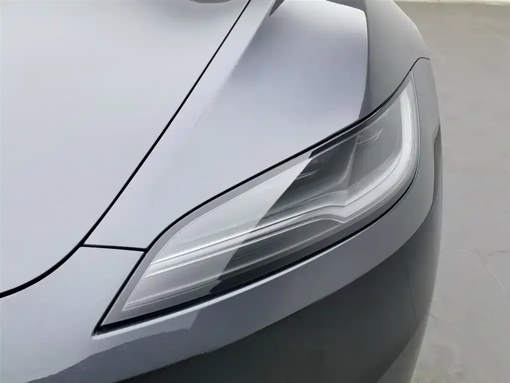 Tesla Model 3 — фото 5