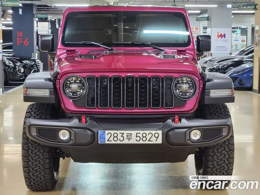 Jeep Wrangler — фото 1