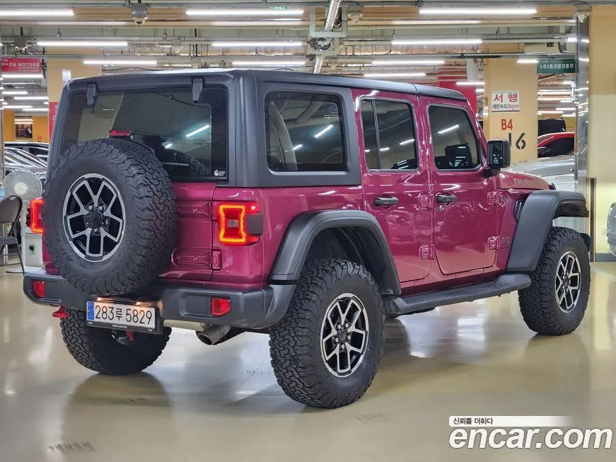 Jeep Wrangler — фото 9