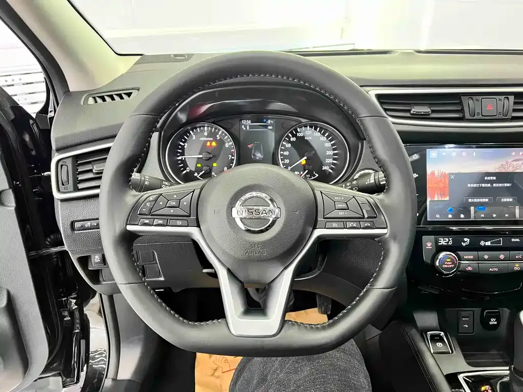 Nissan Qashqai — фото 6