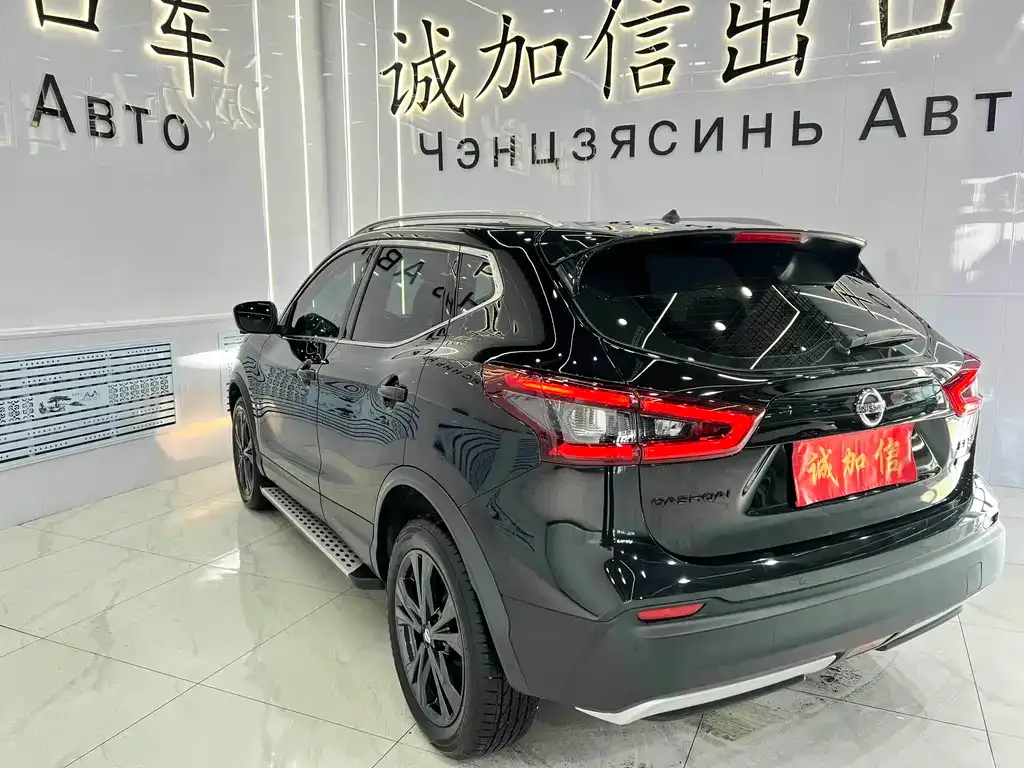 Nissan Qashqai — фото 9