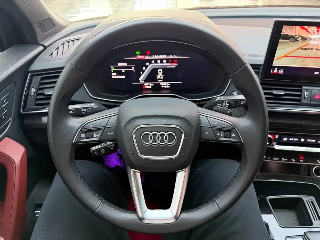 Audi Q5L Sportback — фото 4