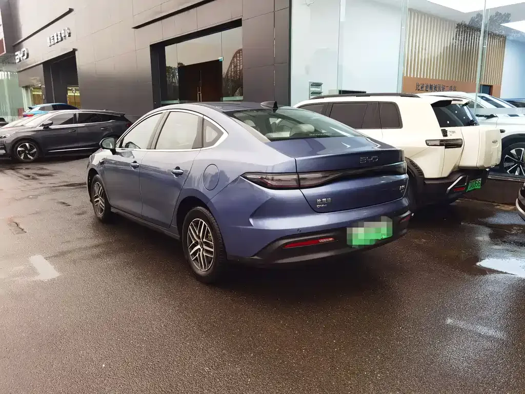 BYD Seal 05 DM-i — фото 4