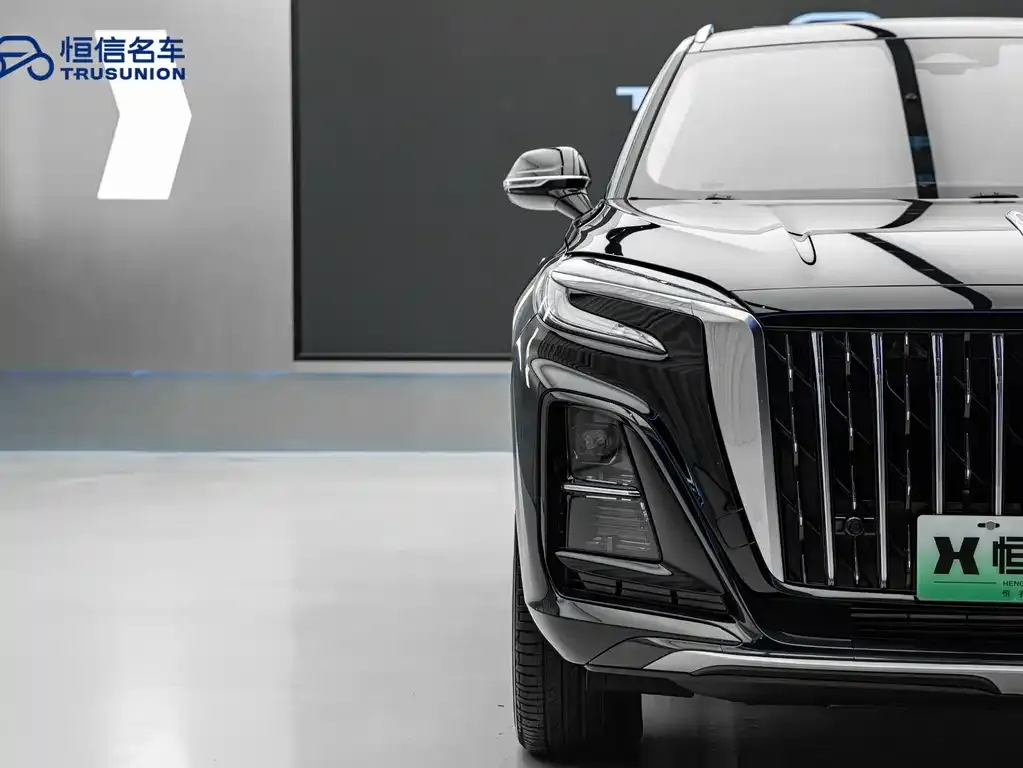 Hongqi HS3 PHEV — фото 3