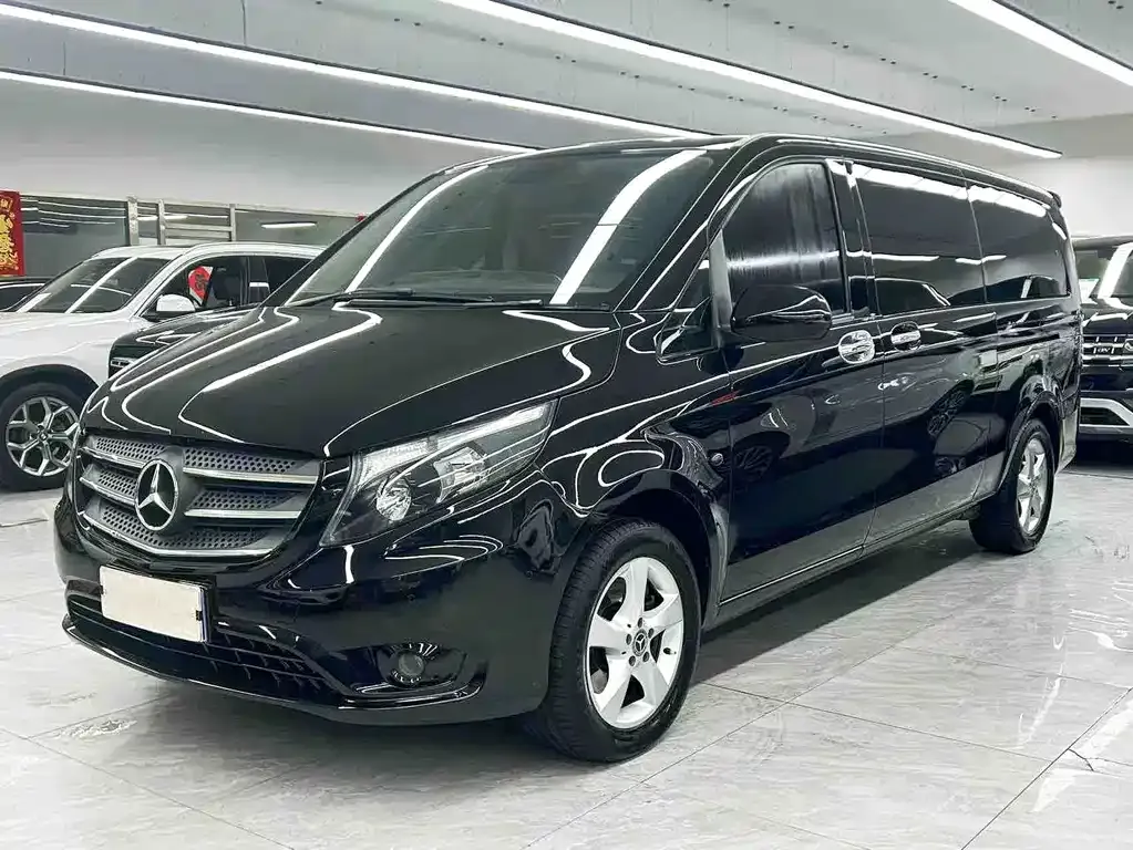 Mercedes-Benz Vito — фото 1