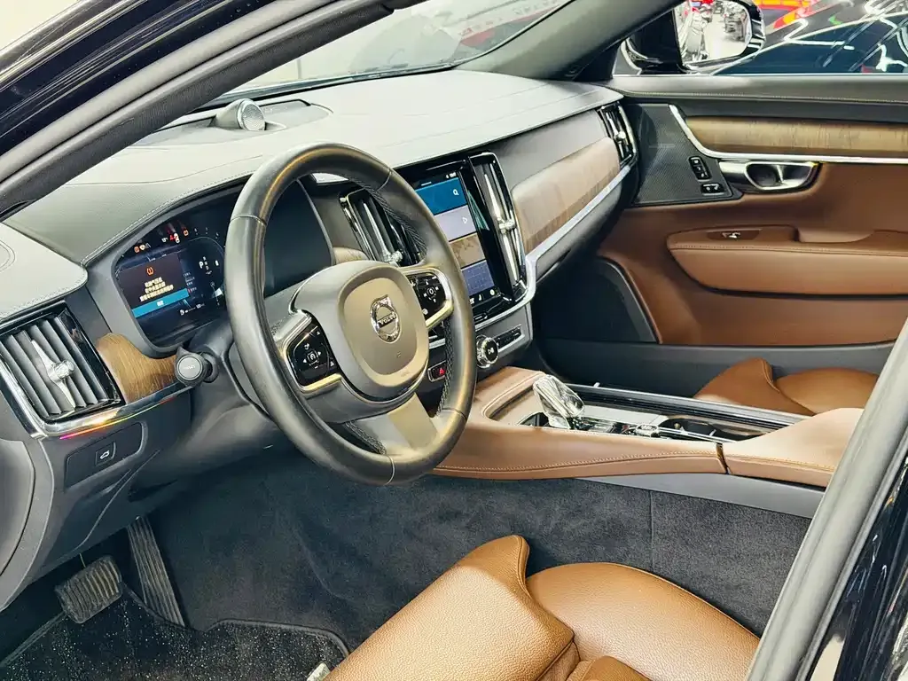 Volvo S90 — фото 3