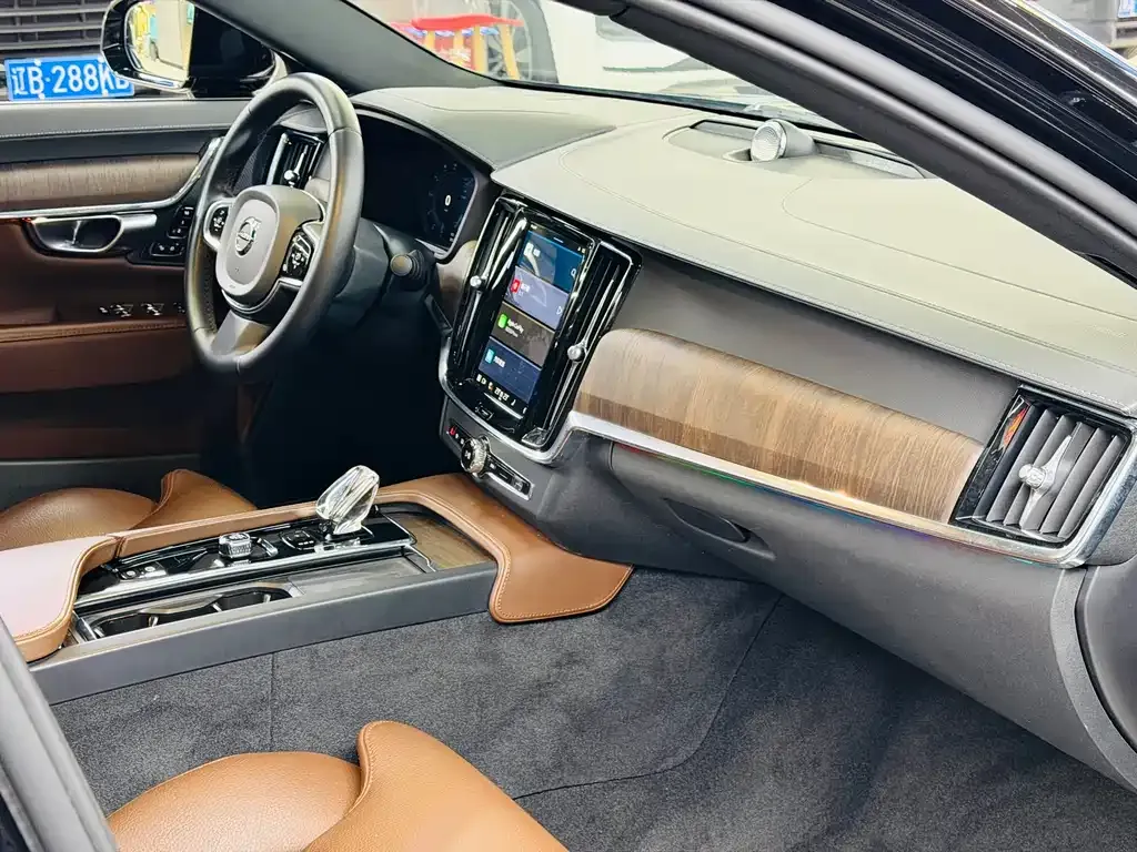 Volvo S90 — фото 7