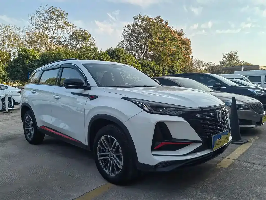 Changan CS75PLUS — фото 3