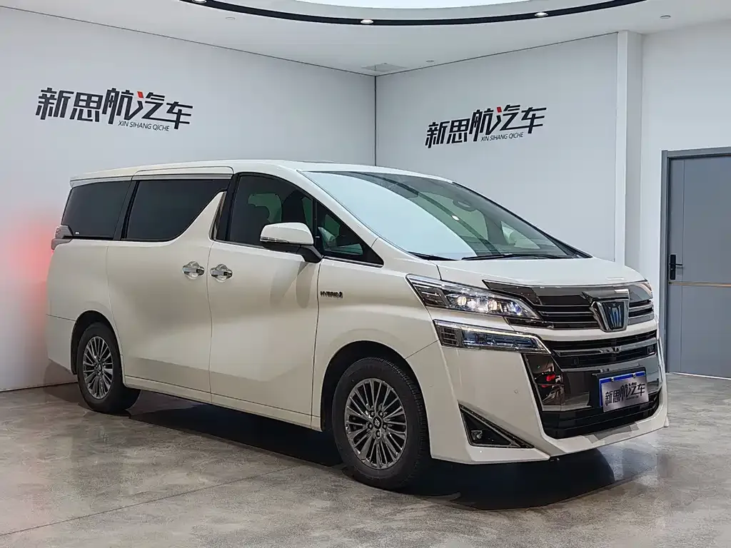 Toyota Vellfire — фото 10