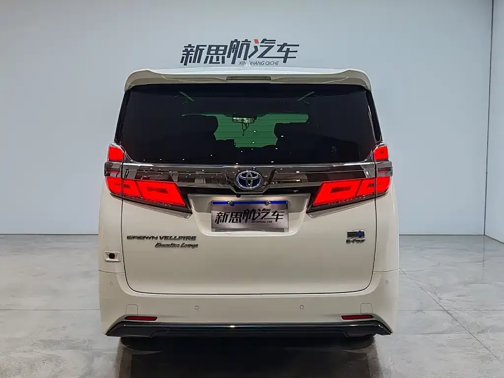 Toyota Vellfire — фото 7