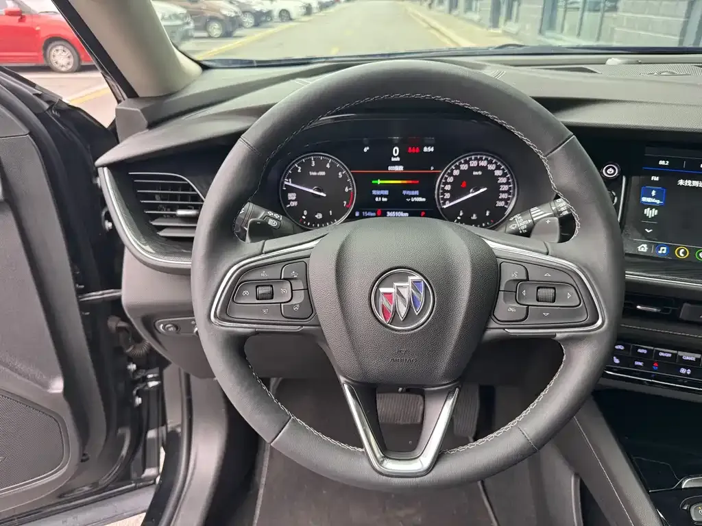 Buick Envision Plus — фото 10