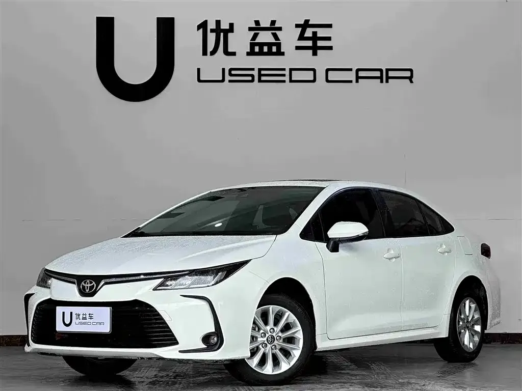 Toyota Corolla — фото 1