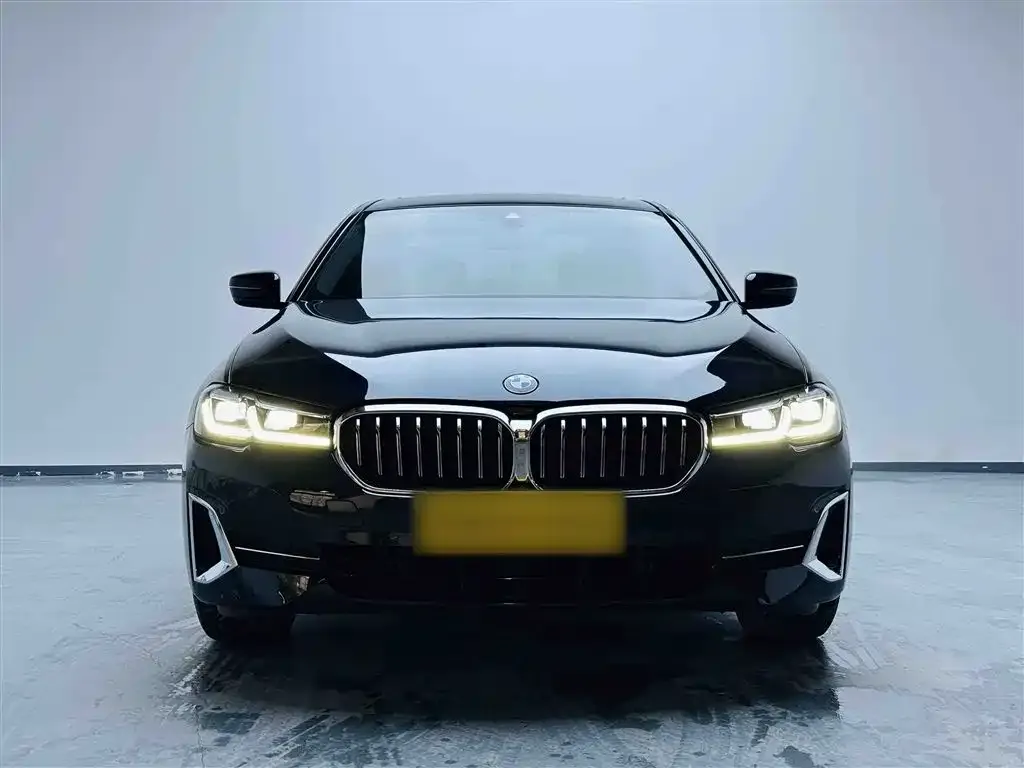 BMW 5 Series — фото 2