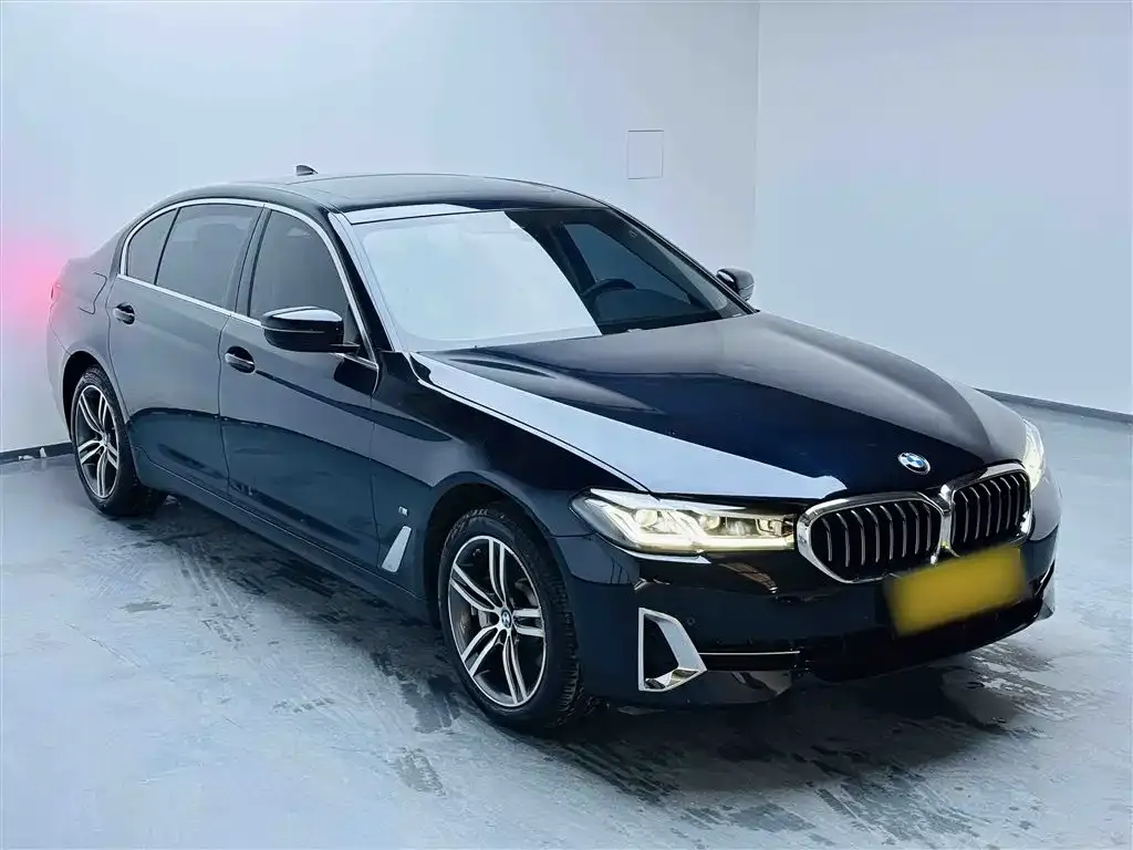 BMW 5 Series — фото 4
