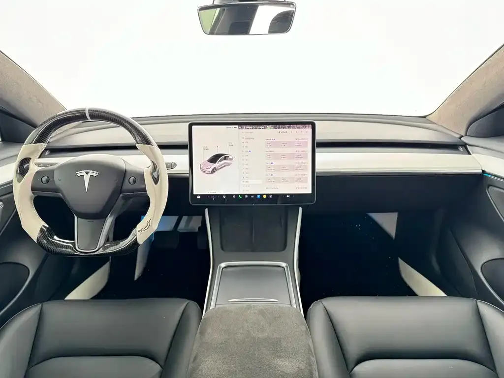 Tesla Model 3 — фото 5