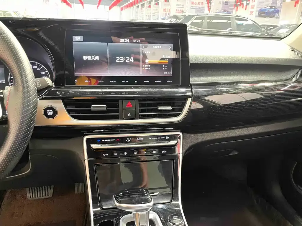 Kia KX3 — фото 3